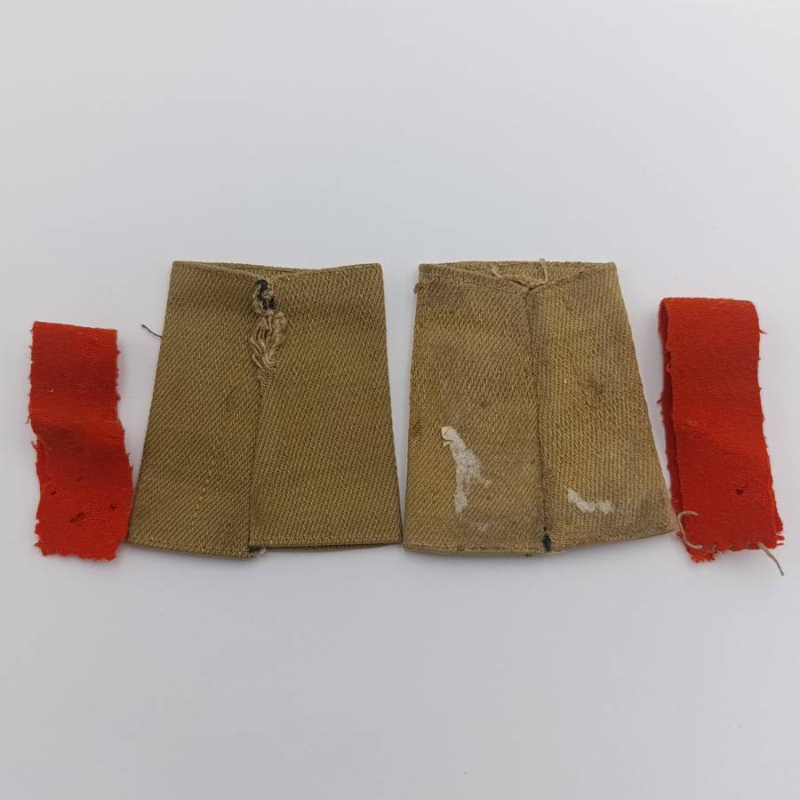 Pair of WW2 SA Army 8th Army epaulettes