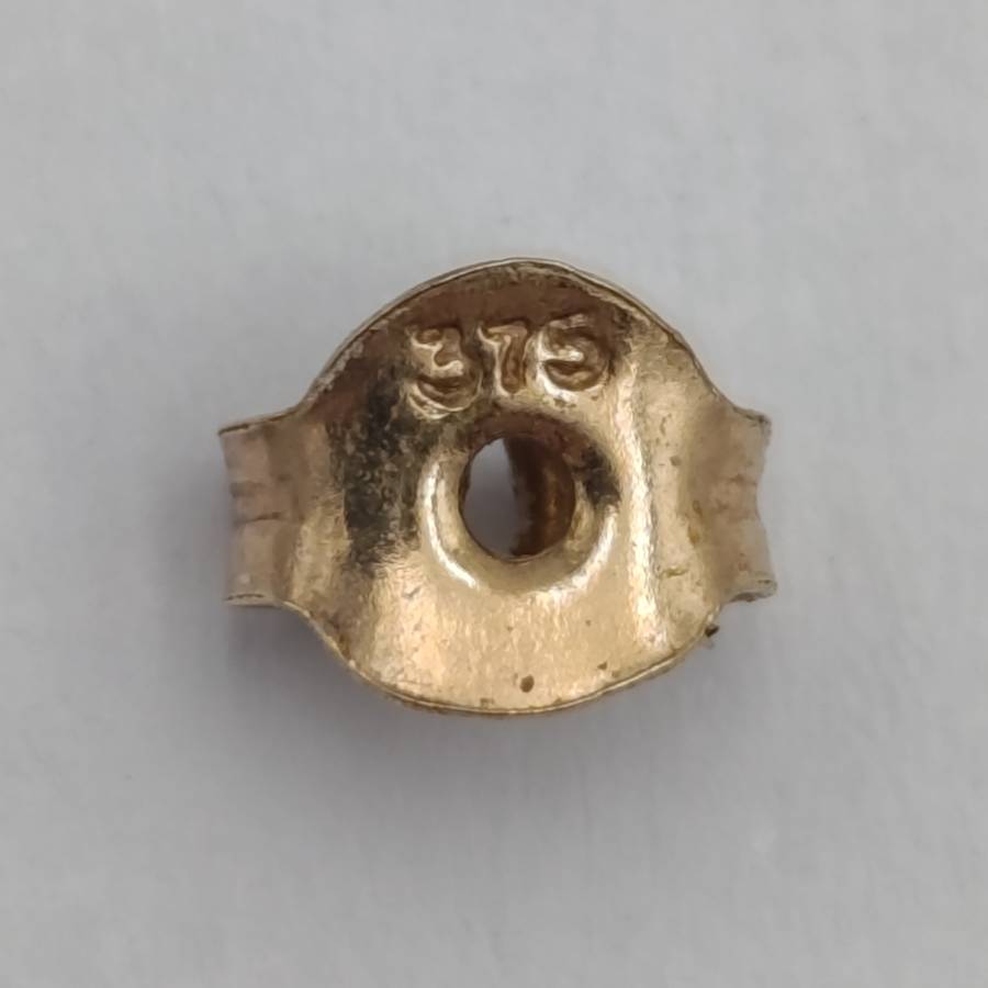 Pair of 9kt gold tanzanite earrings - weighs 1.0g