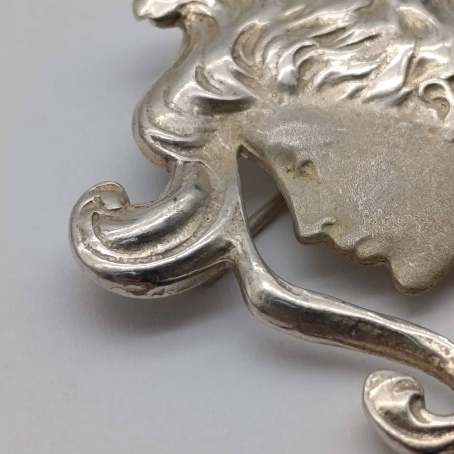 Vintage Sterling silver brooch