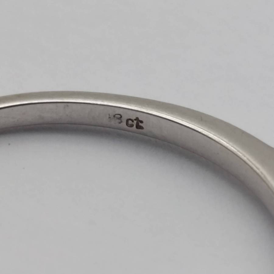 9kt white gold diamond wedding ring size Q set - weighs 4.3g