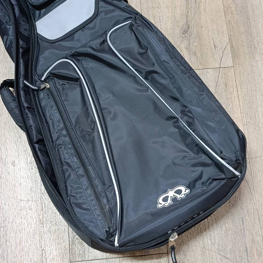 KALA Accoustic electric guitar model KA-GTR-SMTS-E with Madarozzo bag