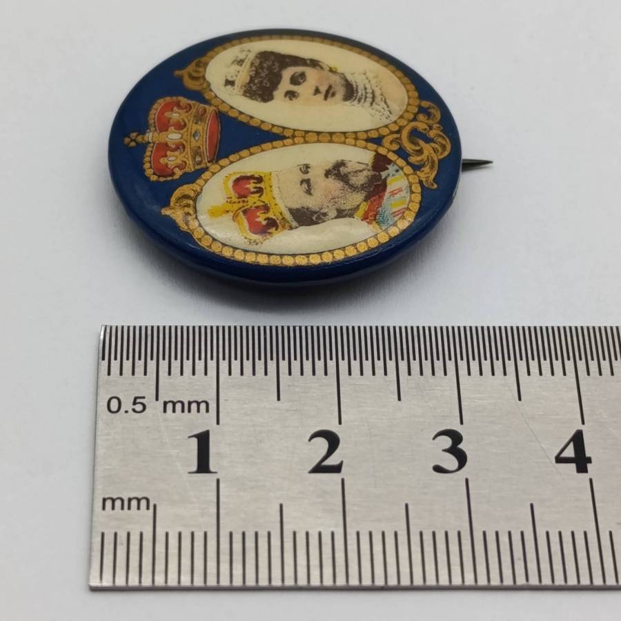 King George V coronation tinnie pin badge
