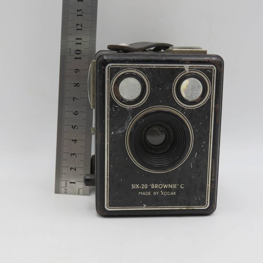 Vintage Kodak Six-20 Brownie C box camera