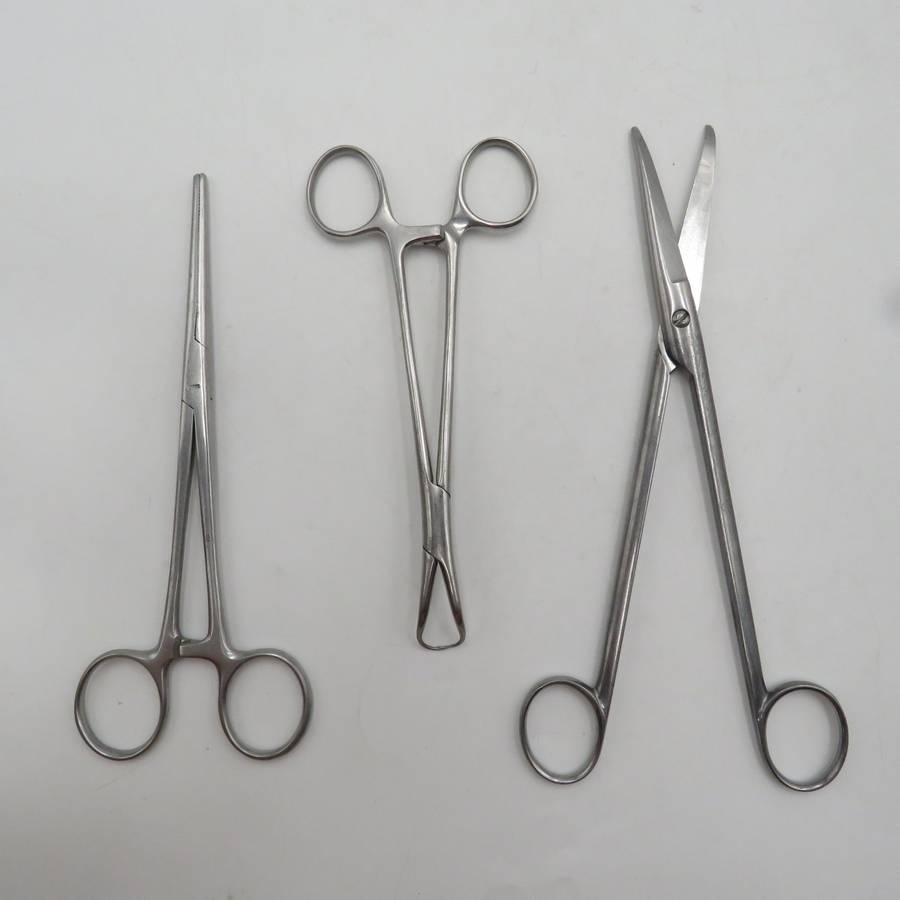 Lot of 10 Dentist and Doctors Tools - Stainless steel