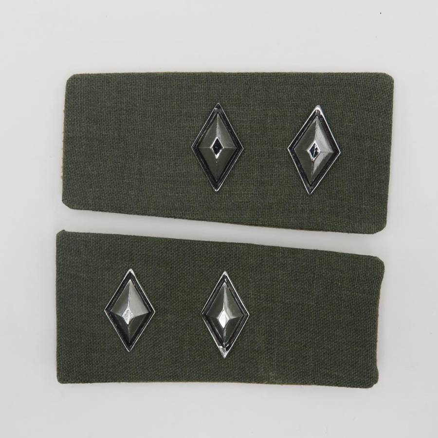 Pair of SWATF Lieutenant rank epaulettes