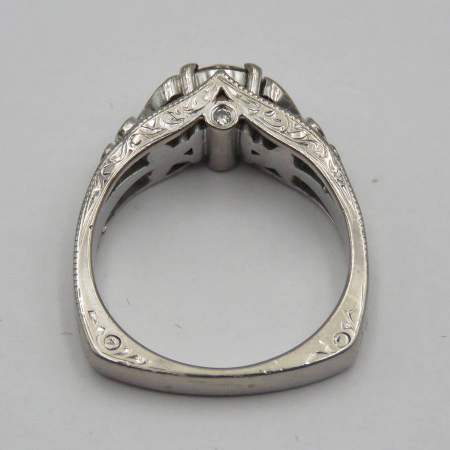 Bespoke 9kt White gold ring with Champagne citrine with 12 small diamonds in design - weighs 5,4g