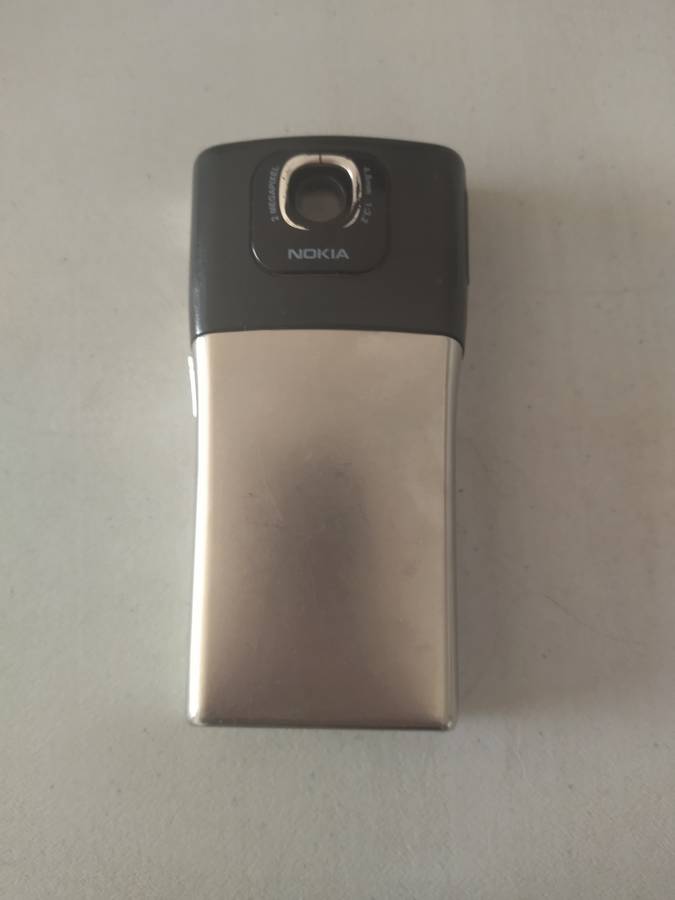 Nokia N91 Cellphone (Needs Battery + Charger)
