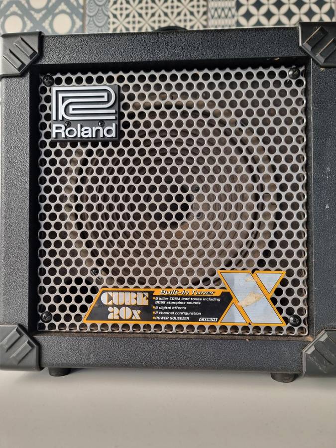 Roland Cube 20x