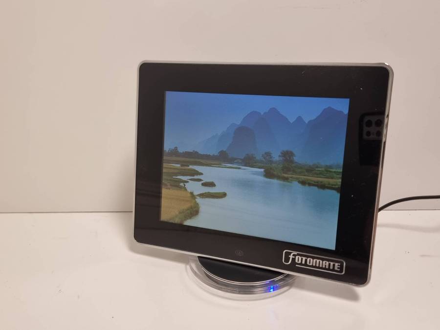 8" Digital Photo Frame