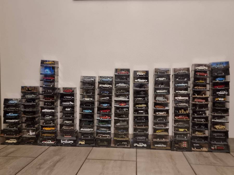 James Bond 007 Car Collection - Full Set of 134 With 134 Books