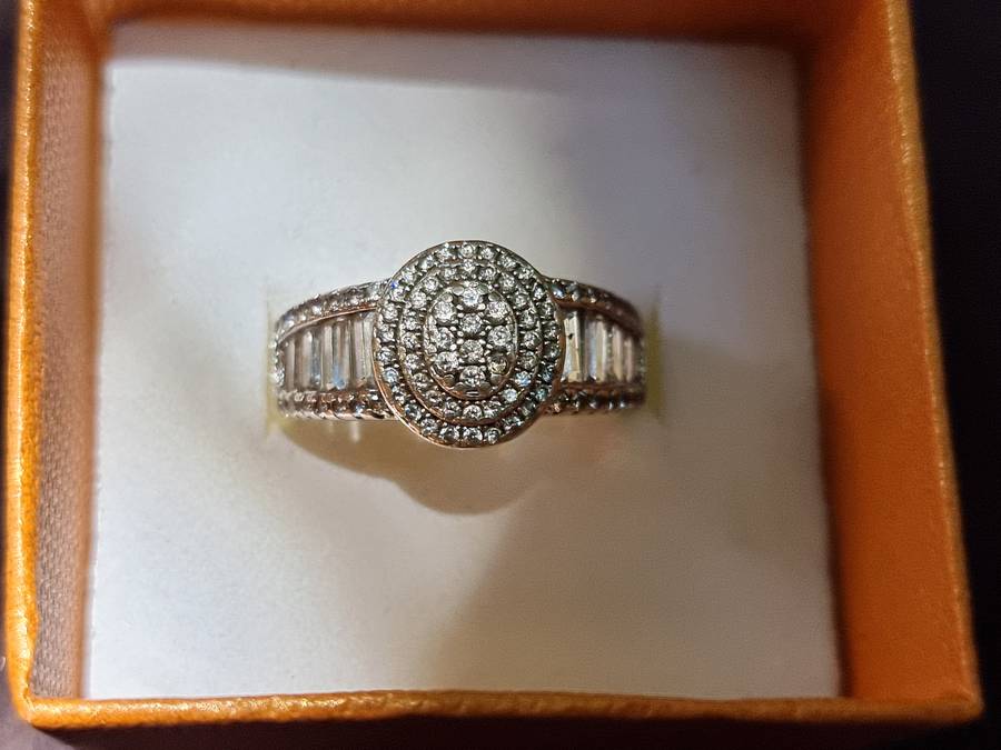 "ROUND CUT" CZ and Baguettes 925 Silver Dress Ring. ( Genuine Silver.)