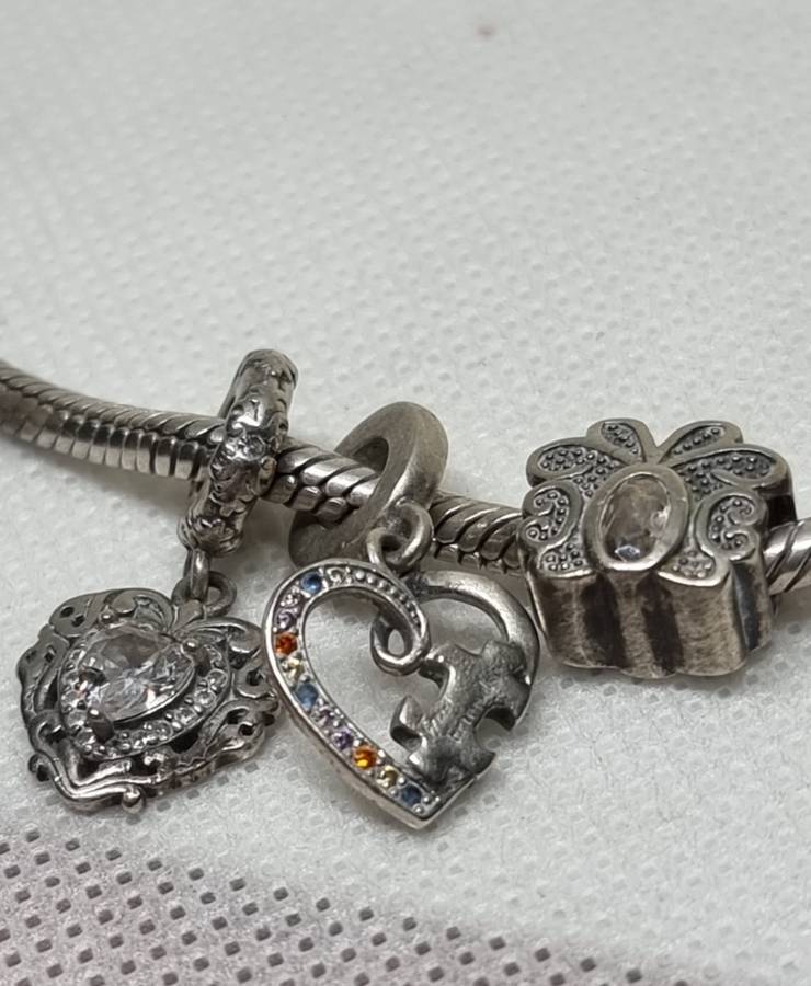 Movable" CHARM BRACELET "925 Sterling Silver. ( Genuine Silver. )