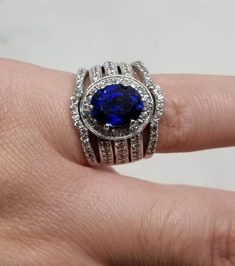 "Blue Sapphire CZ Oval Cut" 925 Sterling Silver Dress Ring. ( Genuine Silver. )