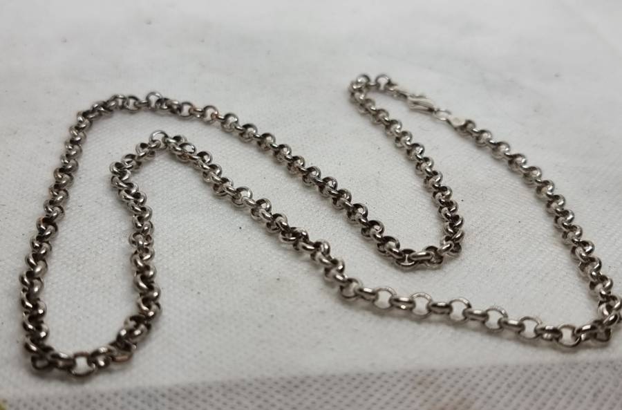 "ROLLY POLLY" 925 Sterling Silver Necklace. ( Genuine Silver)