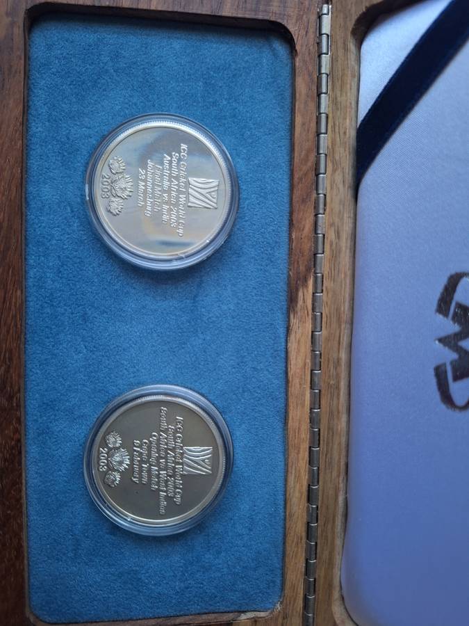 2003 ICC CRICKET SILVER PRESTIGE MEDALLION SET