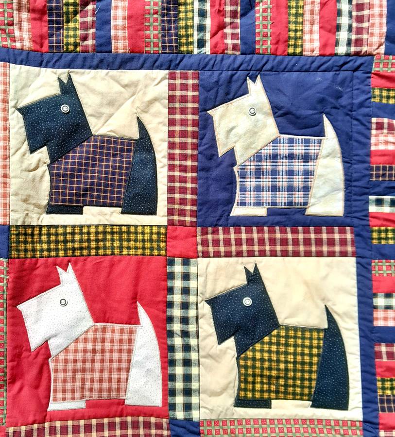 Large handmade Scotty dog themed quilt in immaculate condition 138cm X 138cm