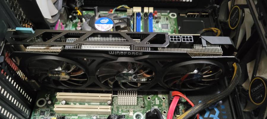 AMD Radeon R9 270X OC Graphics Card