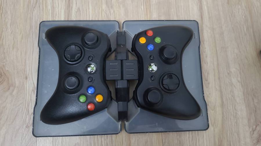 HUGE Xbox 360 Bundle Lots of accessories