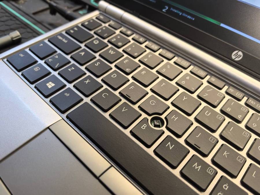 HP ELITEBOOK 2170P, i7-3667U, 8GB RAM, 500GB HDD, backlit keyboard