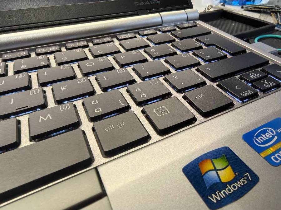 HP ELITEBOOK 2170P, i7-3667U, 8GB RAM, 500GB HDD, backlit keyboard