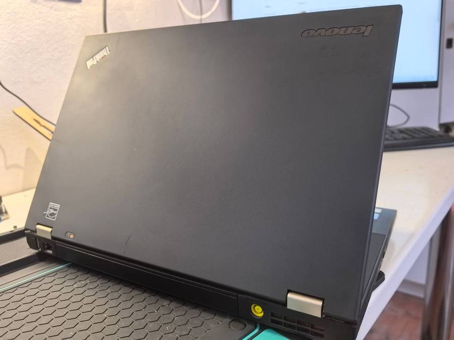 LENOVO THINKPAD T430, i5-3320M, 8GB RAM, 500GB HDD, DVD, HD+