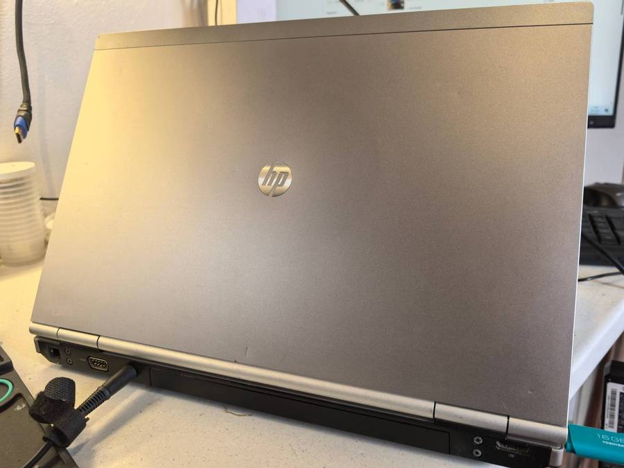 late entry-HP ELITEBOOK 8560P, i7-2620M , 8GB RAM,500GB HDD, HD+, AMD GRAPHICS, Windows 10