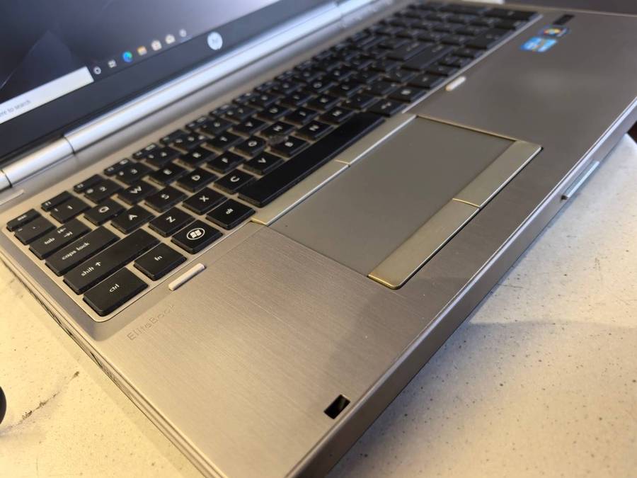 late entry-HP ELITEBOOK 8560P, i7-2620M , 8GB RAM,500GB HDD, HD+, AMD GRAPHICS, Windows 10