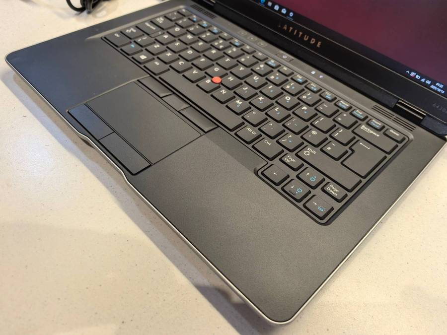 DELL LATITUDE 6430U ULTRABOOK, i5-3437U, 8GB RAM, 128GB SSD, HD+ DISPLAY