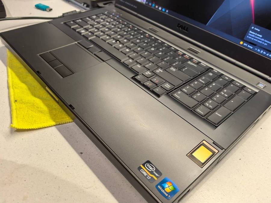 Graphic Design, Dell Precision M6600, i7-2720, 8GB RAM, 256GB HDD, AMD FirePro M8900, Windows 10
