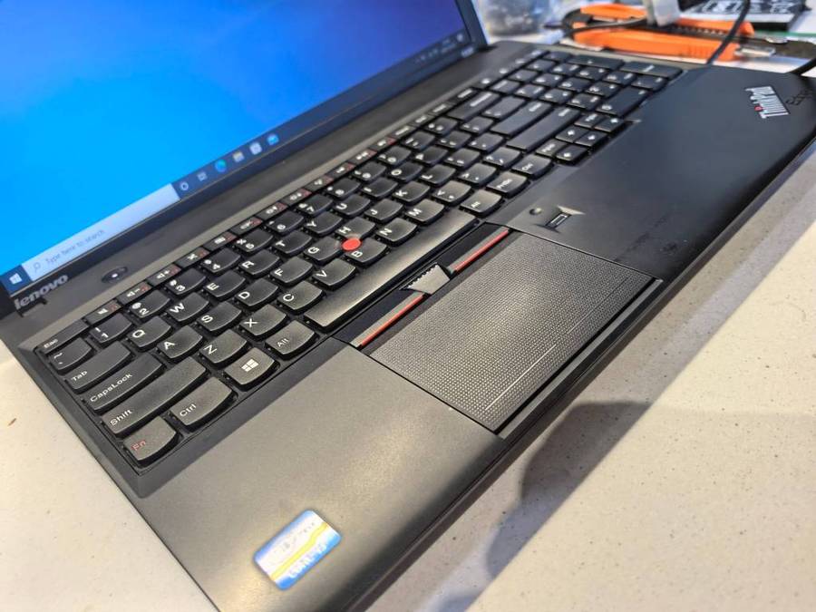 Lenovo ThinkPad EDGE E530, i3-3110M, 4GB RAM, 500GB HDD, DVD