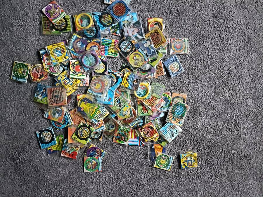 BeyBlade Tazos sealed