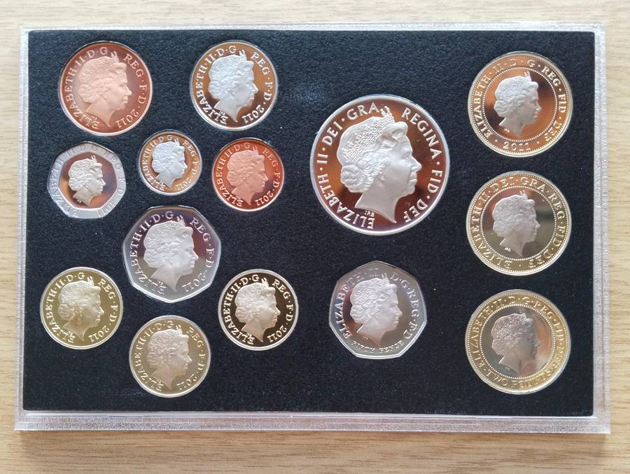 Great Britain 2011 UNC PROOF Coin set. Great collection!!