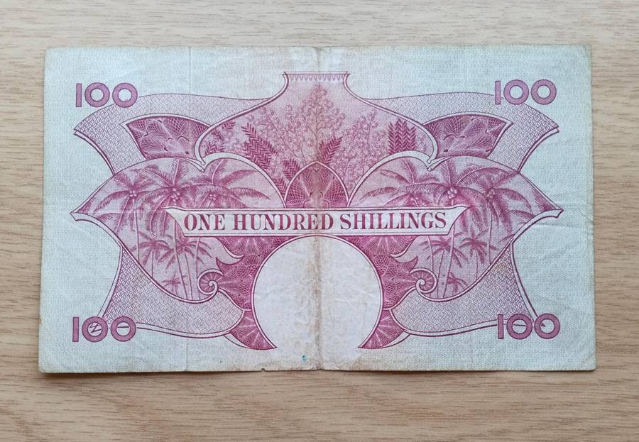 East Africa Currency Board 100 Shillings Bank Note. Rare item!!