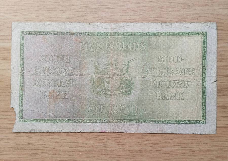 South African J. Postmus 5 April 1943 old Five Pounds Bank Note. (367)