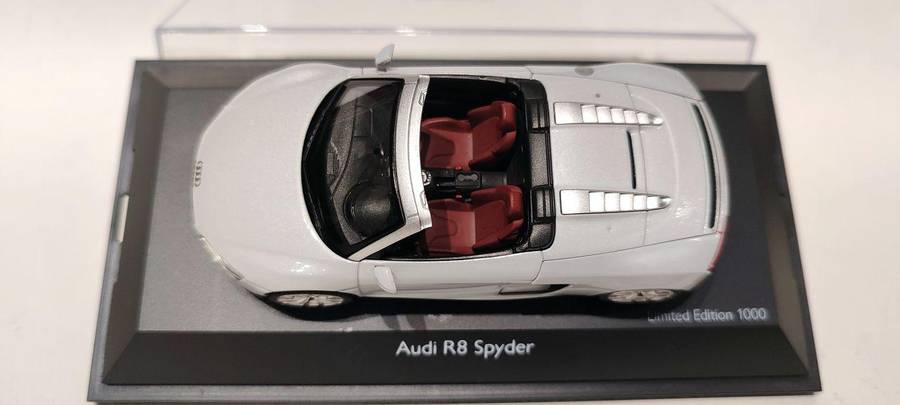 **MINT** 1/43 Schuco Limited Edition Audi R8 Spyder Suzuka Grey (450739100) LE 1000