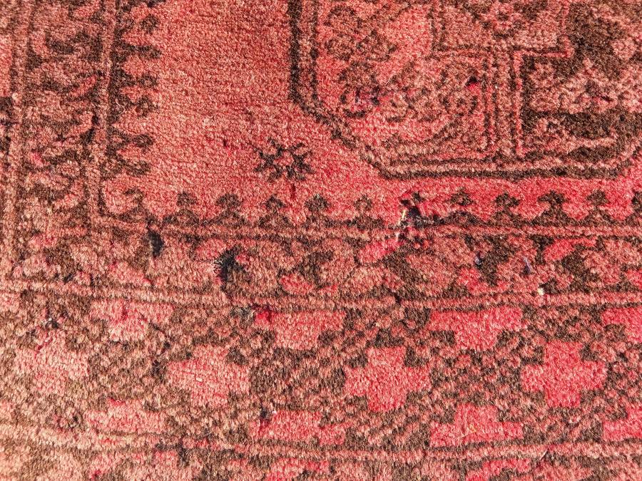 GENUINE HAND KNOTTED PERSIAN CARPET 1620MM BY 1850MM