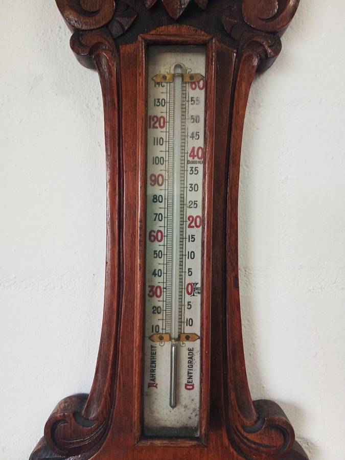VINTAGE OAK CARVED ANEROID BAROMETER