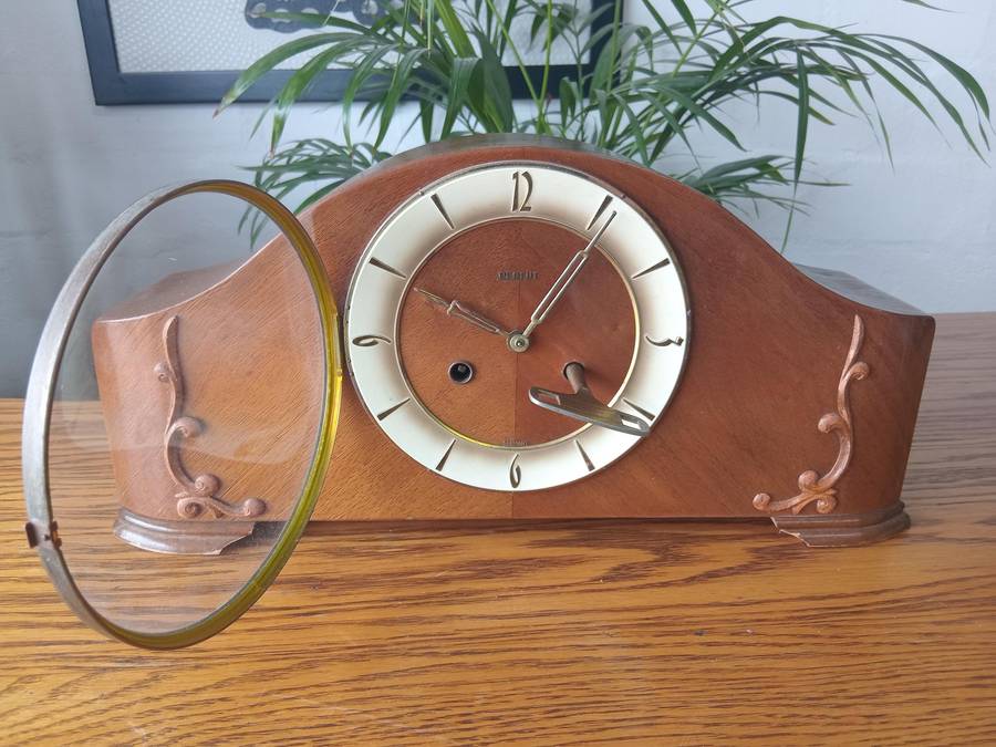 GORGEOUS PERFUT MANTEL CLOCK *MADE IN GERMANY*