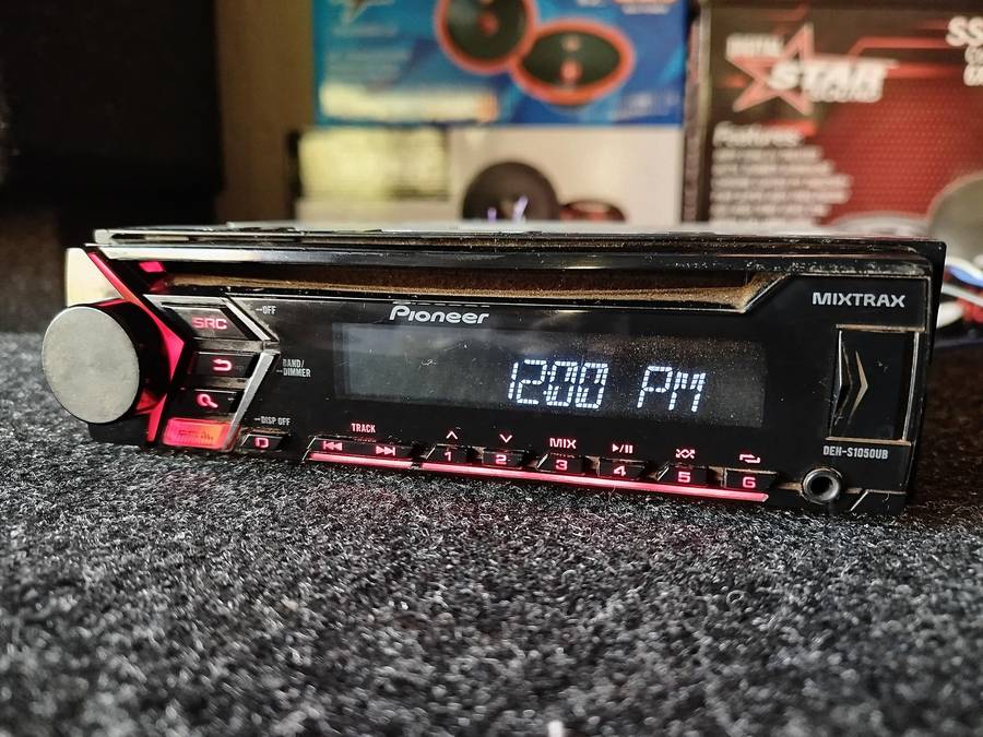 Pioneer Single Din Car Media Player with USB/AUX/CD (DEH-S1050UB)