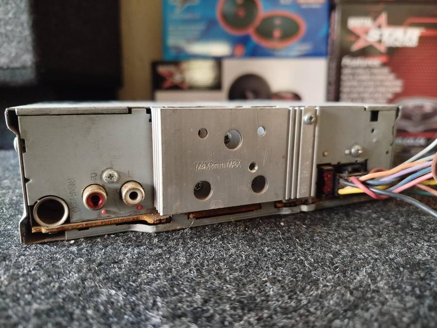 Kenwood Single Din Car Media Player with USB/AUX (KDC-U263B) - CD Not Working