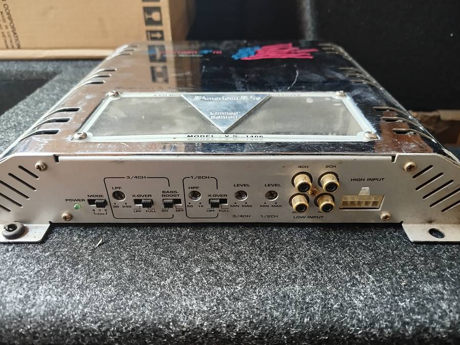 American Pro Limited Edition 4 Channel Amplifier (V.S.-1406)