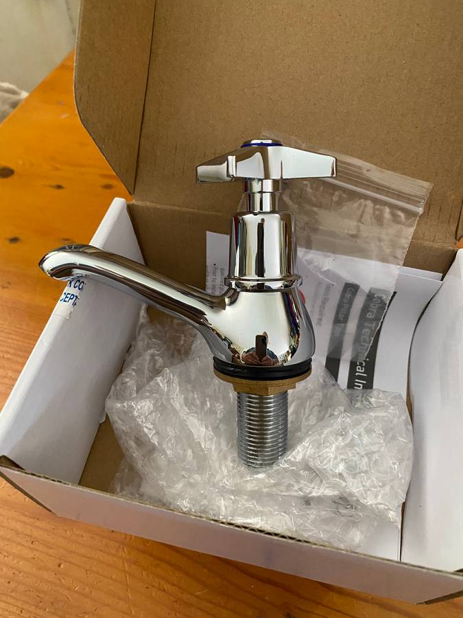 COBRA ROUND PILLAR TAPS