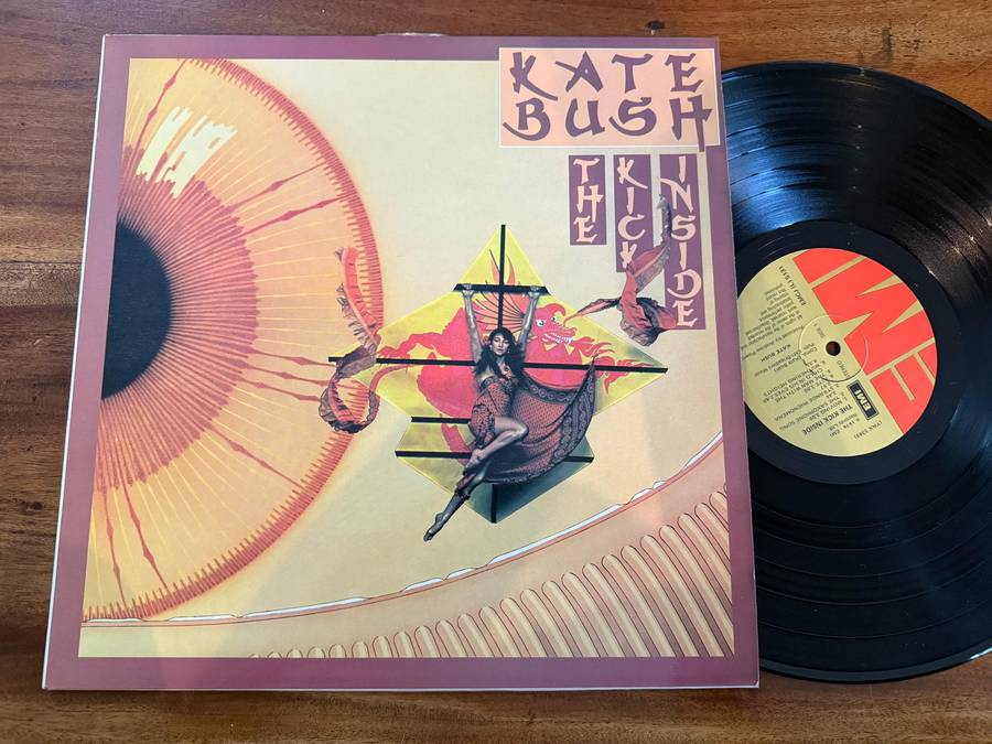Kate Bush - The Kick Inside EMCJ(L)5131 (SA) VG+/VG+ Small split top seam