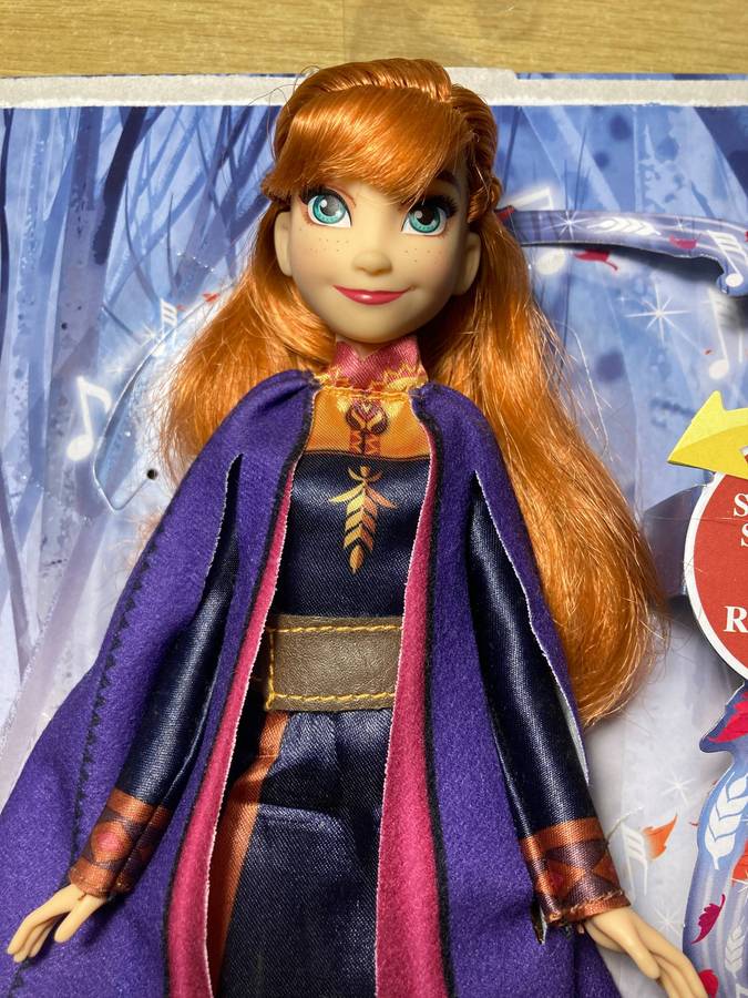 Frozen II Anna singing doll, Hasbro 2019 (prev. opened, like new)