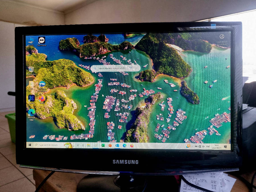 Samsung 18,5 inch colour monitor