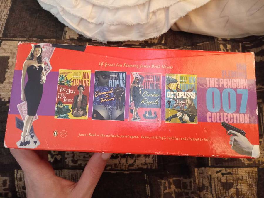 Ian Fleming, James Bond 007, The Penguin Collection, 14 book set