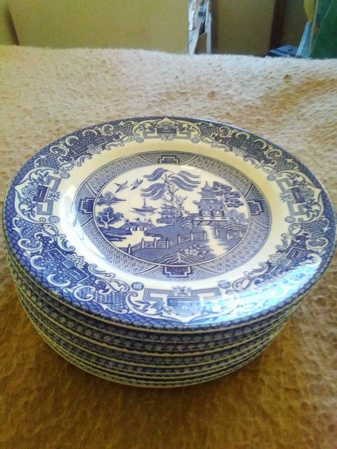 Vintage side plates, 11 in total, Make: Old Willow