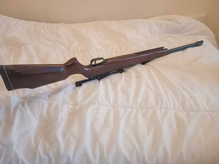 High powered spring loaded air rifle