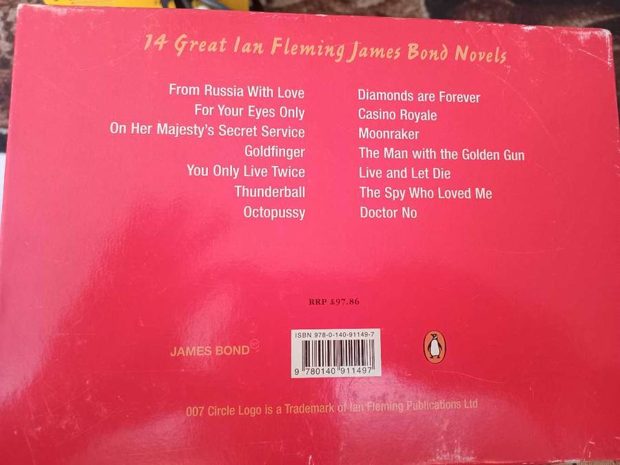 Ian Fleming, James Bond 007, The Penguin Collection, 14 book set
