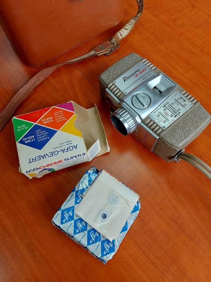 Vintage Revere Eight Camera